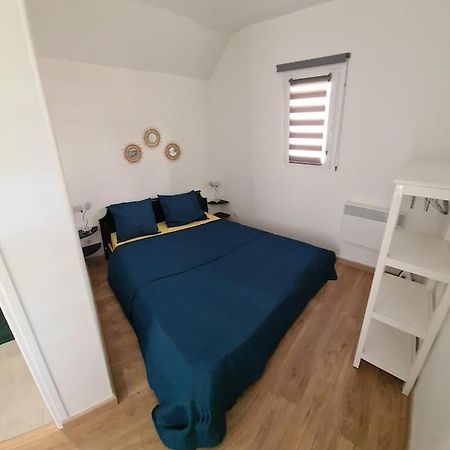 Petite Maison Cosy Dans Un Jardin. 에르몽 외부 사진